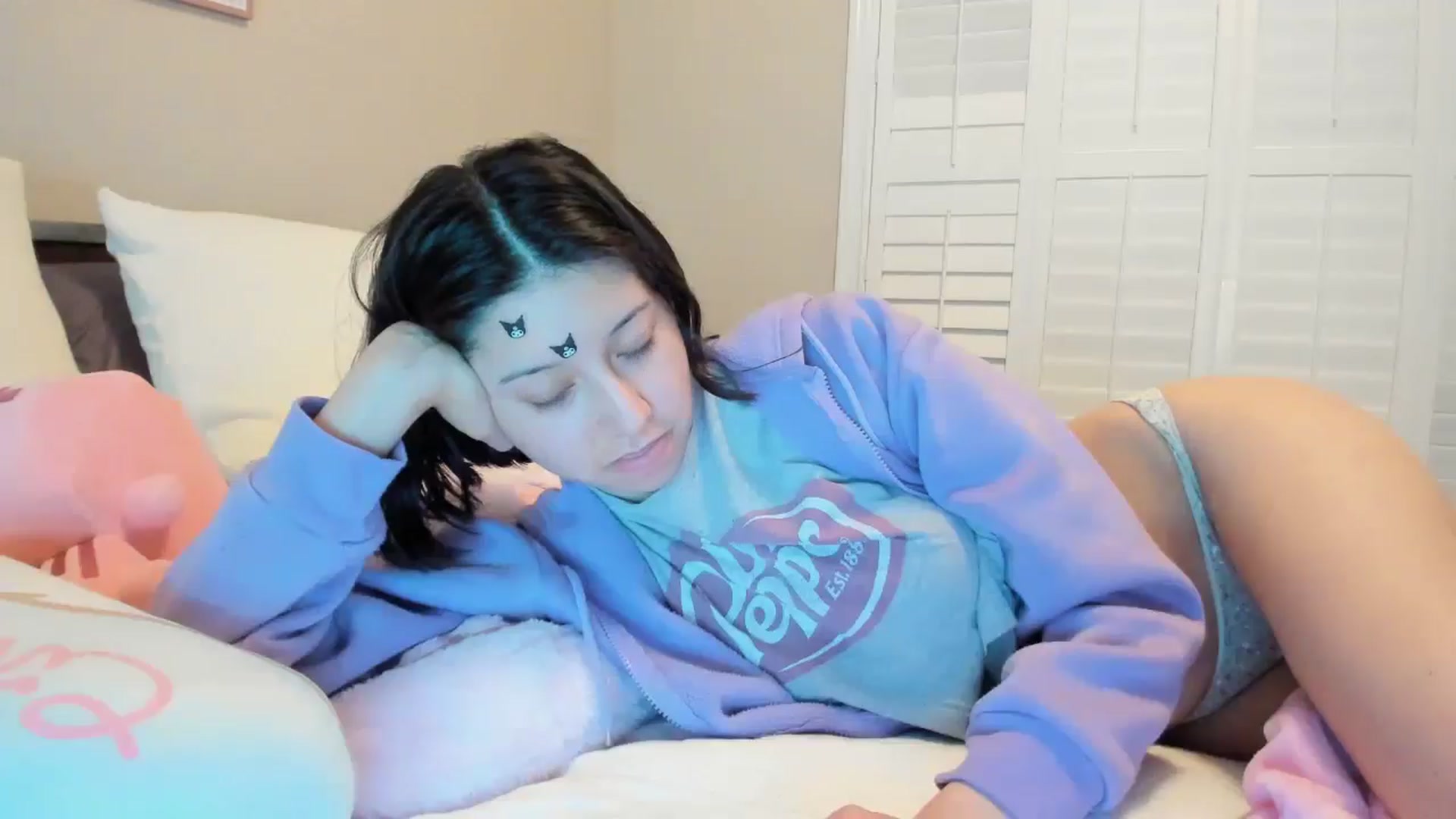 Gallery image thumbnail from Cherrycute666's myfreecams stream on, 01/04/2026, 08:02 image 3 of 20