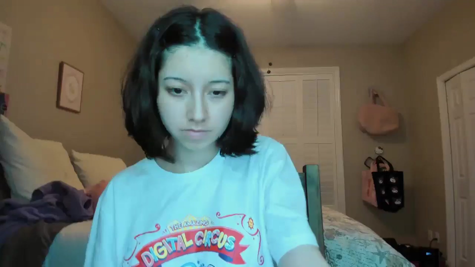 Gallery image thumbnail from Cherrycute666's myfreecams stream on, 01/05/2026, 07:54 image 16 of 20