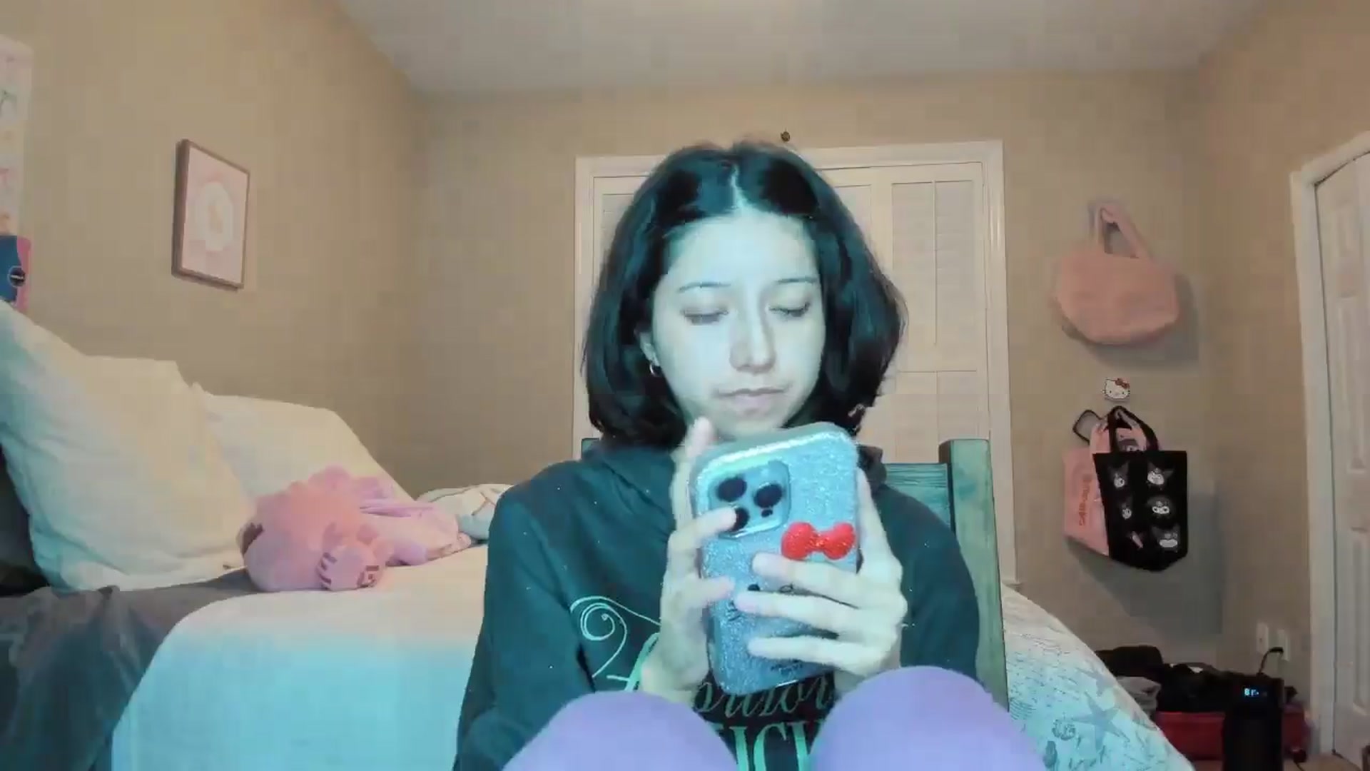 Gallery image thumbnail from Cherrycute666's myfreecams stream on, 01/06/2026, 06:00 image 3 of 20