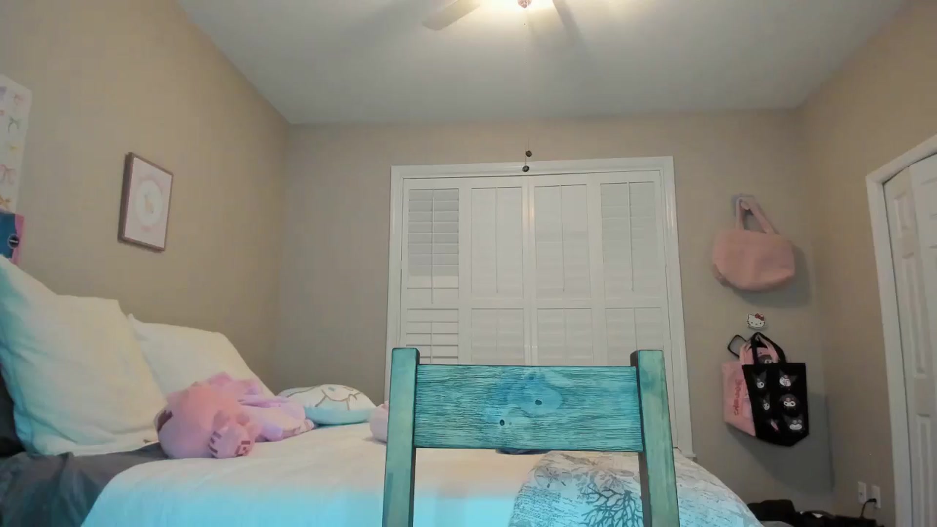Gallery image thumbnail from Cherrycute666's myfreecams stream on, 01/06/2026, 06:00 image 12 of 20