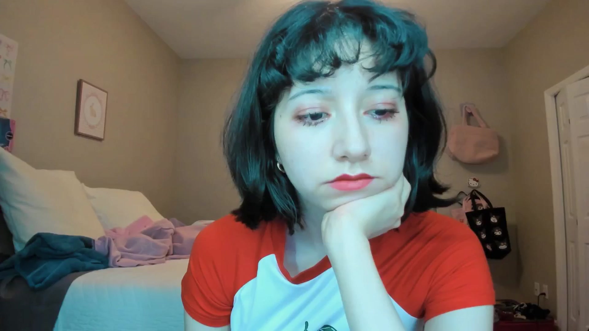 Gallery image thumbnail from Cherrycute666's myfreecams stream on, 01/08/2026, 06:24 image 6 of 20