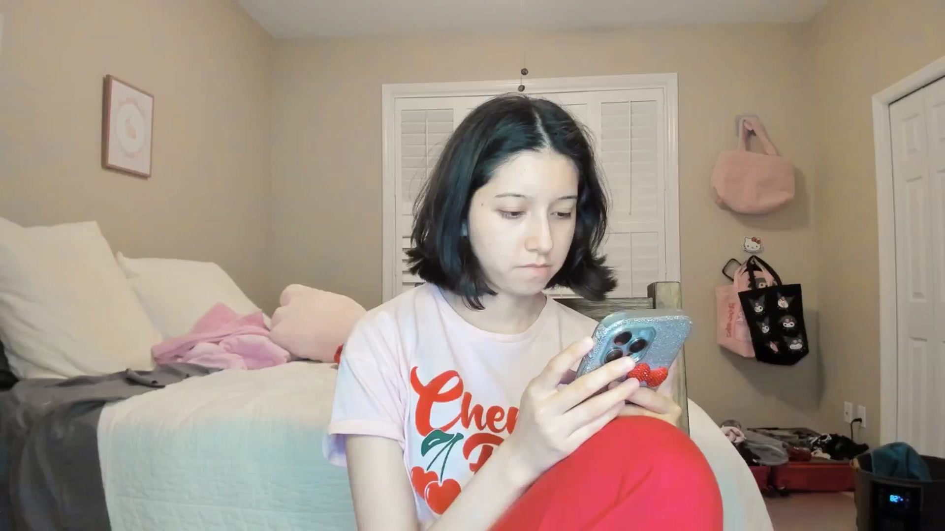 Gallery image thumbnail from Cherrycute666's myfreecams stream on, 01/09/2026, 06:33 image 5 of 20