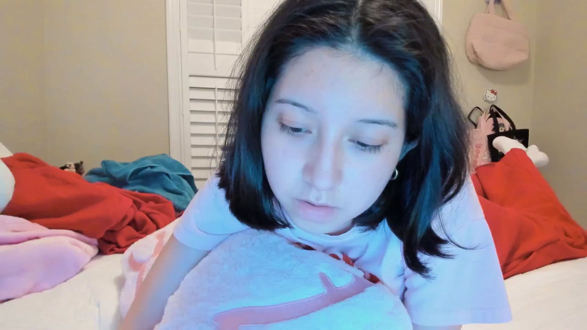 Gallery image thumbnail from Cherrycute666's myfreecams stream on, 01/09/2026, 06:33 image 20 of 20