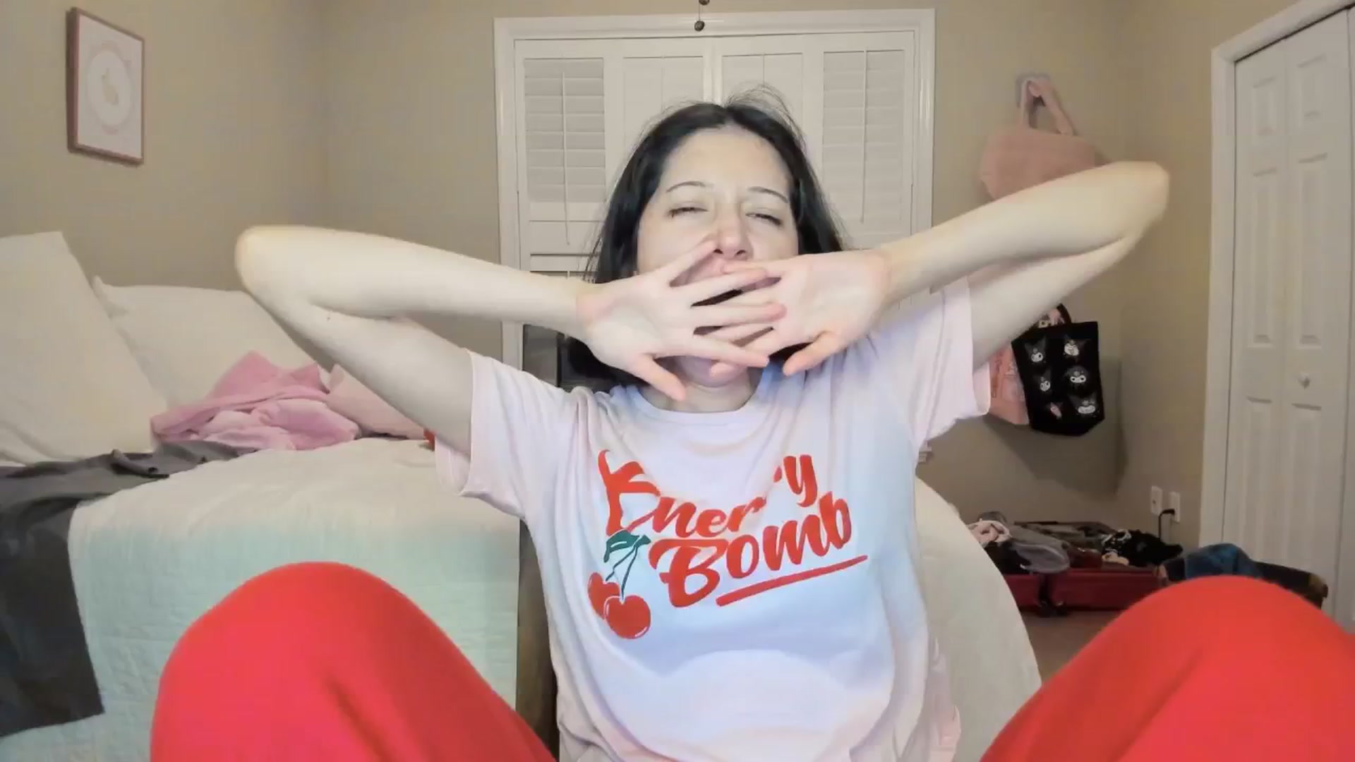 Gallery image thumbnail from Cherrycute666's myfreecams stream on, 01/09/2026, 06:33 image 10 of 20