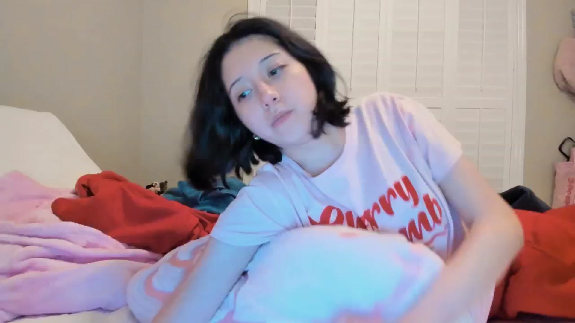 Gallery image thumbnail from Cherrycute666's myfreecams stream on, 01/09/2026, 06:33 image 16 of 20