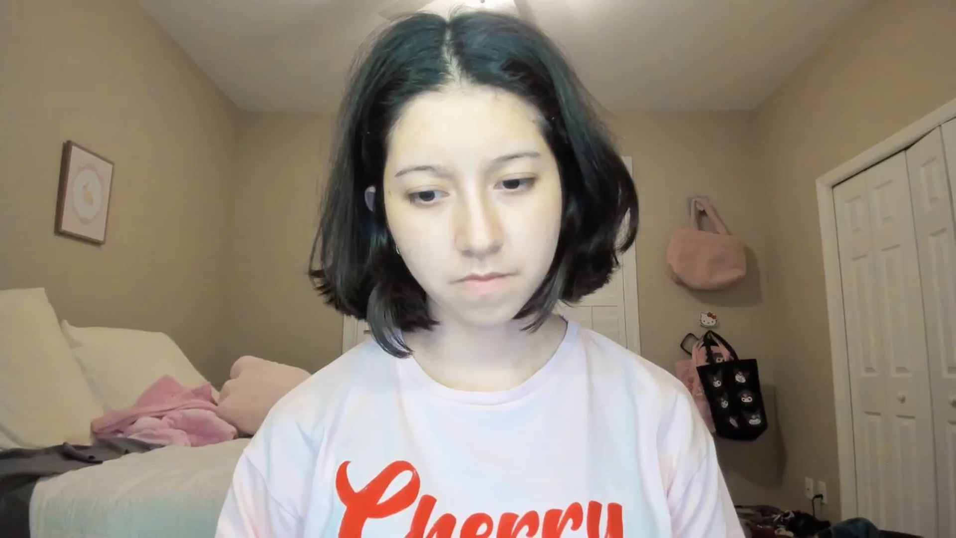 Gallery image thumbnail from Cherrycute666's myfreecams stream on, 01/09/2026, 06:33 image 9 of 20