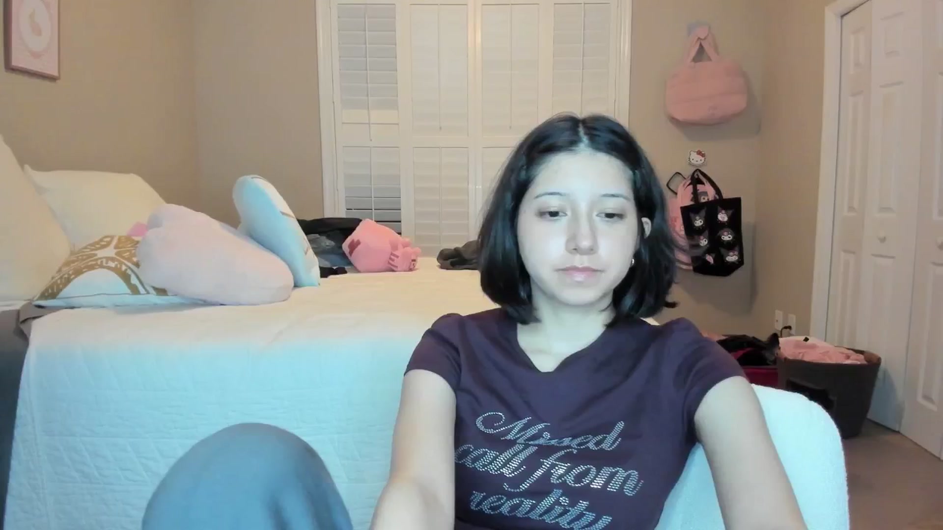 Gallery image thumbnail from Cherrycute666's myfreecams stream on, 01/10/2026, 07:57 image 6 of 20