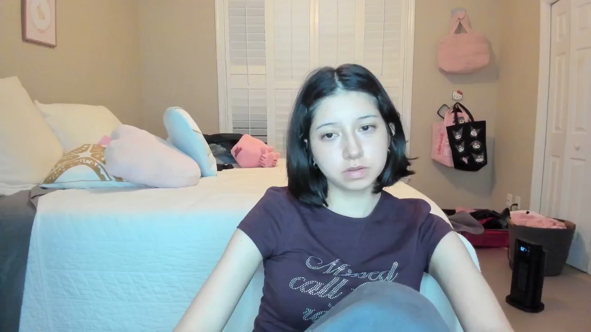 Gallery image thumbnail from Cherrycute666's myfreecams stream on, 01/10/2026, 07:57 image 11 of 20