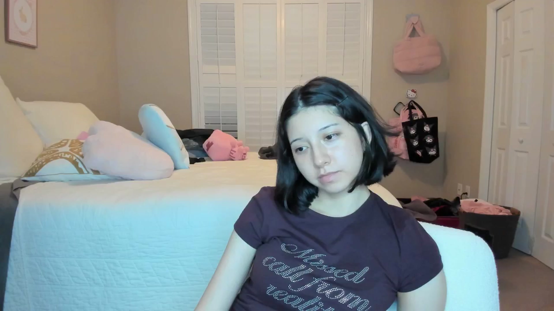 Gallery image thumbnail from Cherrycute666's myfreecams stream on, 01/10/2026, 07:57 image 3 of 20