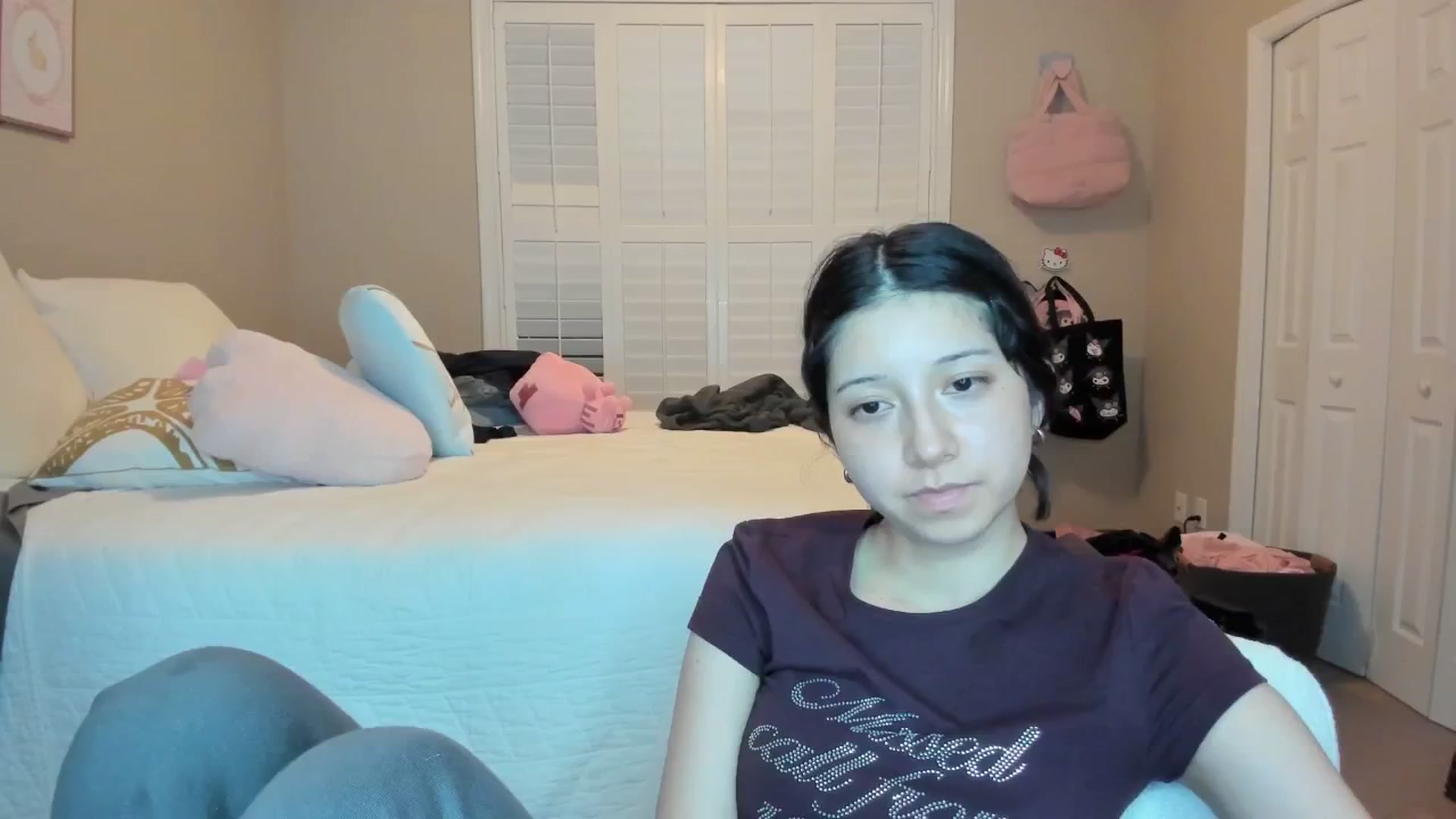 Gallery image thumbnail from Cherrycute666's myfreecams stream on, 01/10/2026, 07:57 image 20 of 20