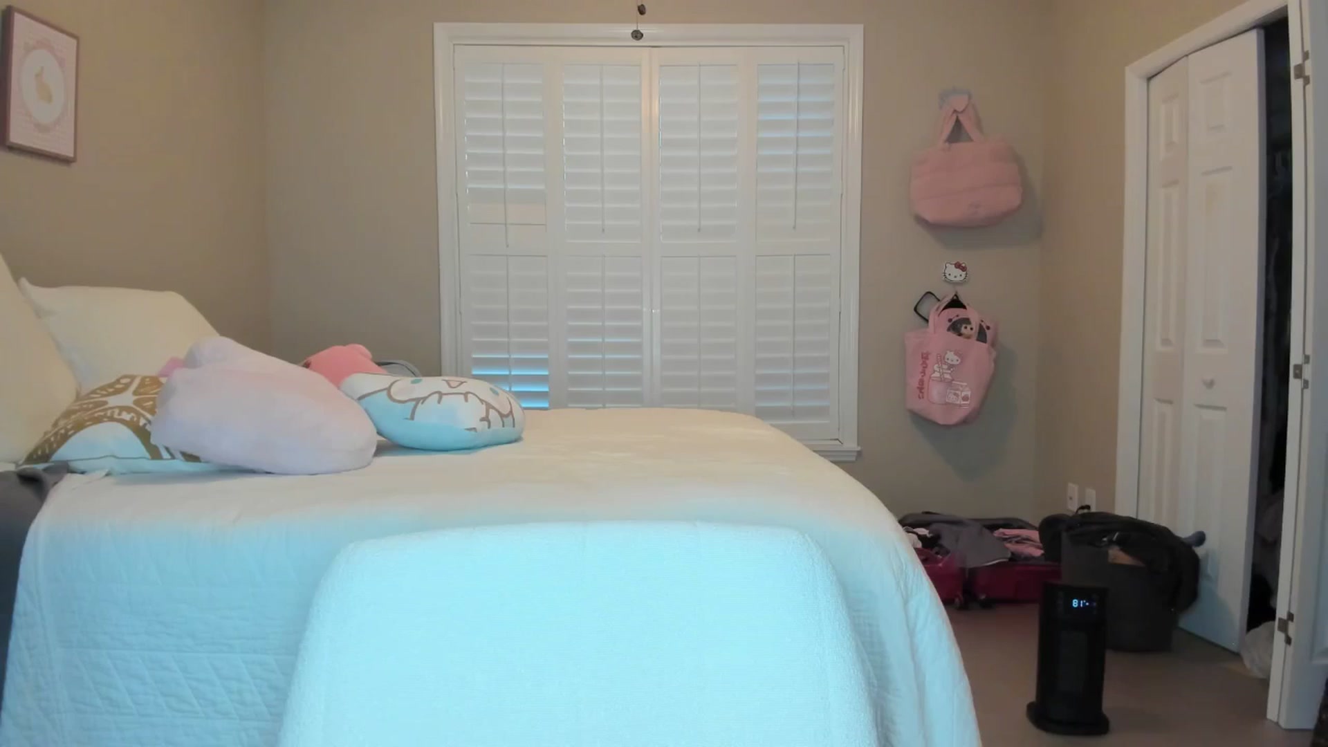 Gallery image thumbnail from Cherrycute666's myfreecams stream on, 01/10/2026, 22:50 image 20 of 20