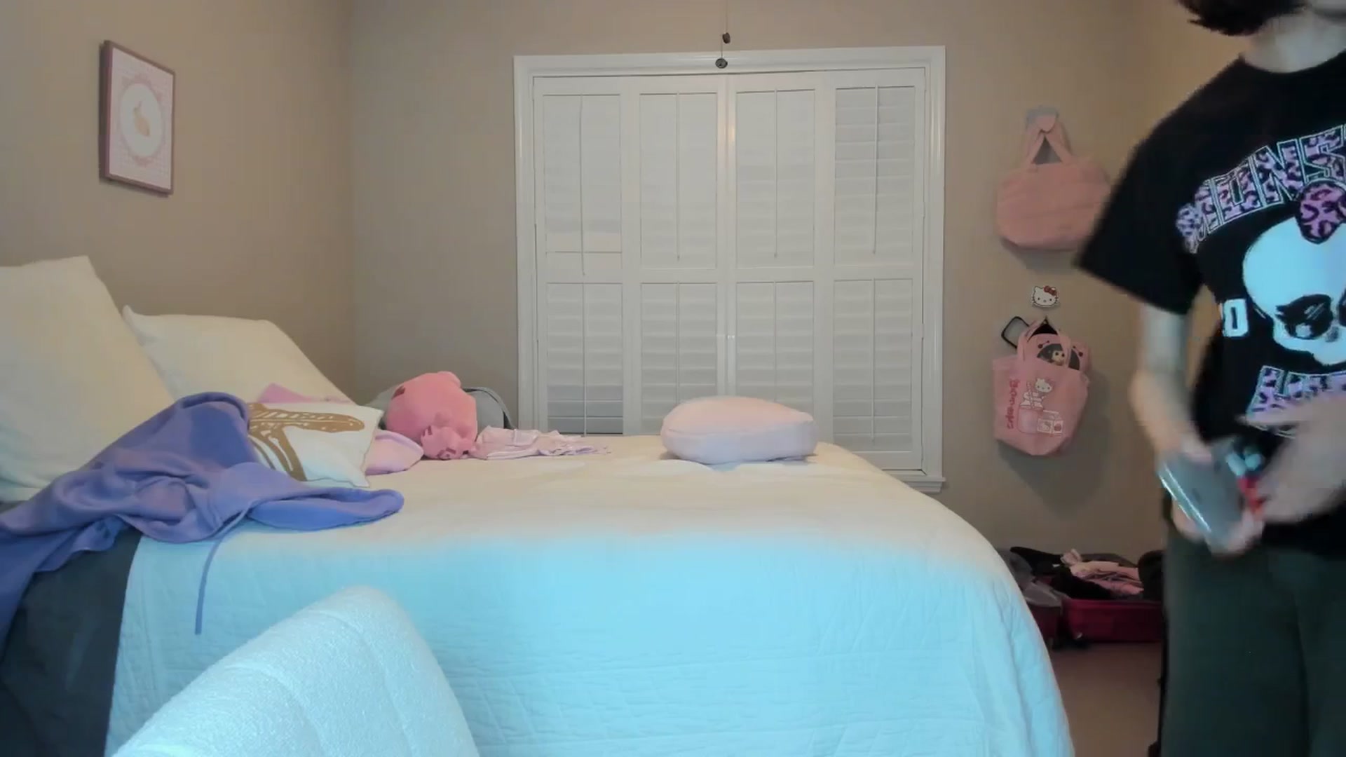 Gallery image thumbnail from Cherrycute666's myfreecams stream on, 01/11/2026, 02:28 image 10 of 20
