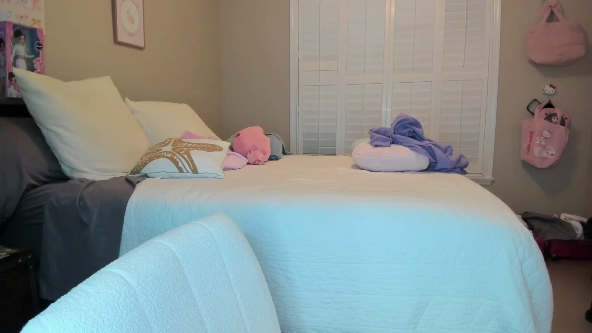 Gallery image thumbnail from Cherrycute666's myfreecams stream on, 01/11/2026, 05:46 image 19 of 20