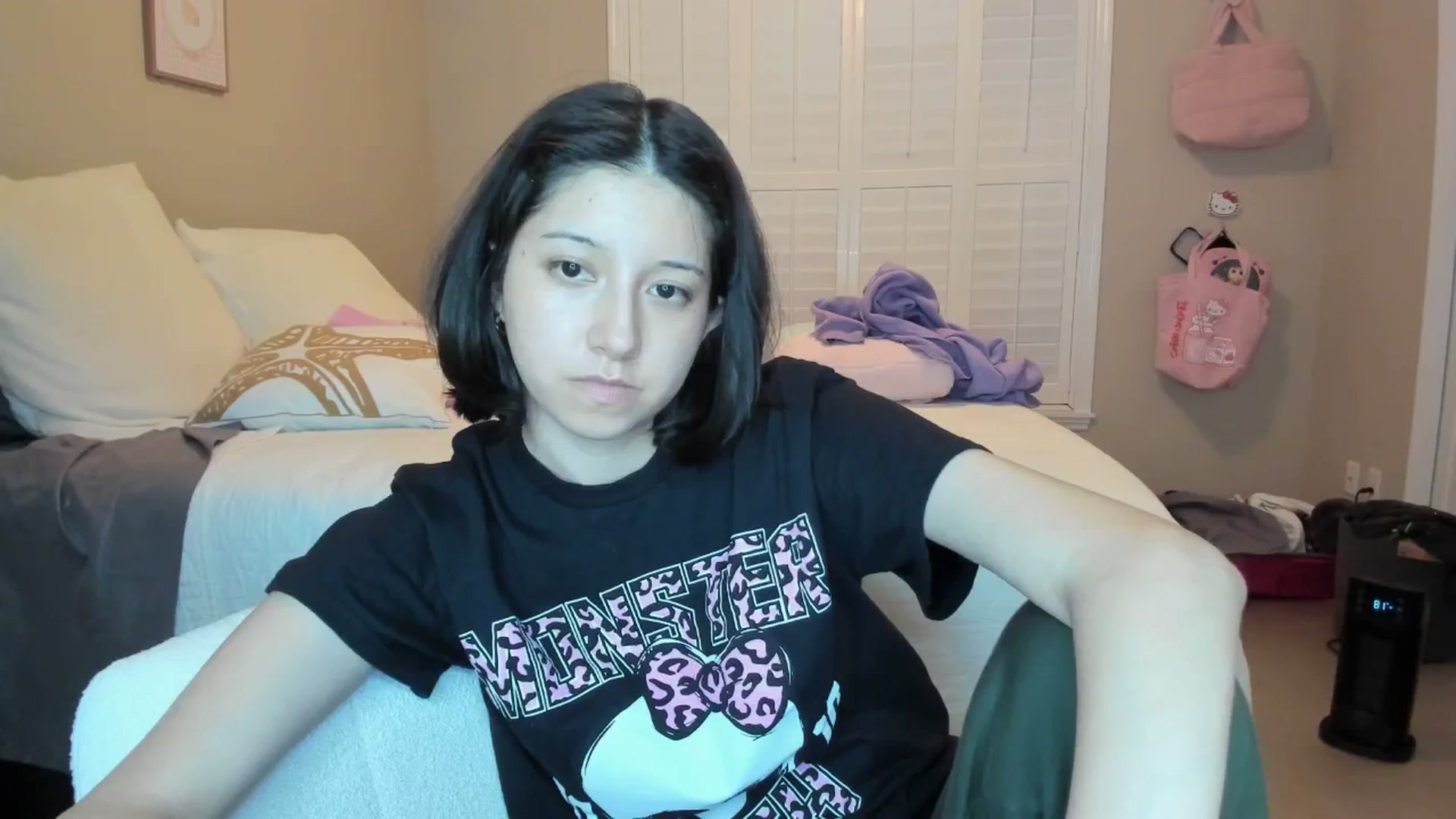 Gallery image thumbnail from Cherrycute666's myfreecams stream on, 01/11/2026, 05:46 image 15 of 20
