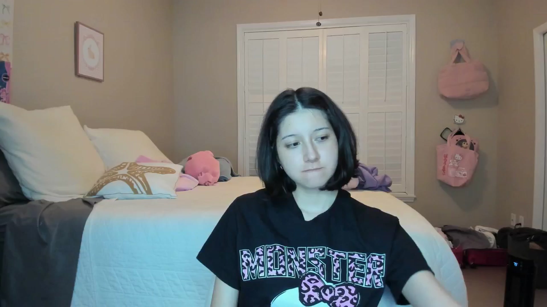 Gallery image thumbnail from Cherrycute666's myfreecams stream on, 01/11/2026, 05:46 image 9 of 20