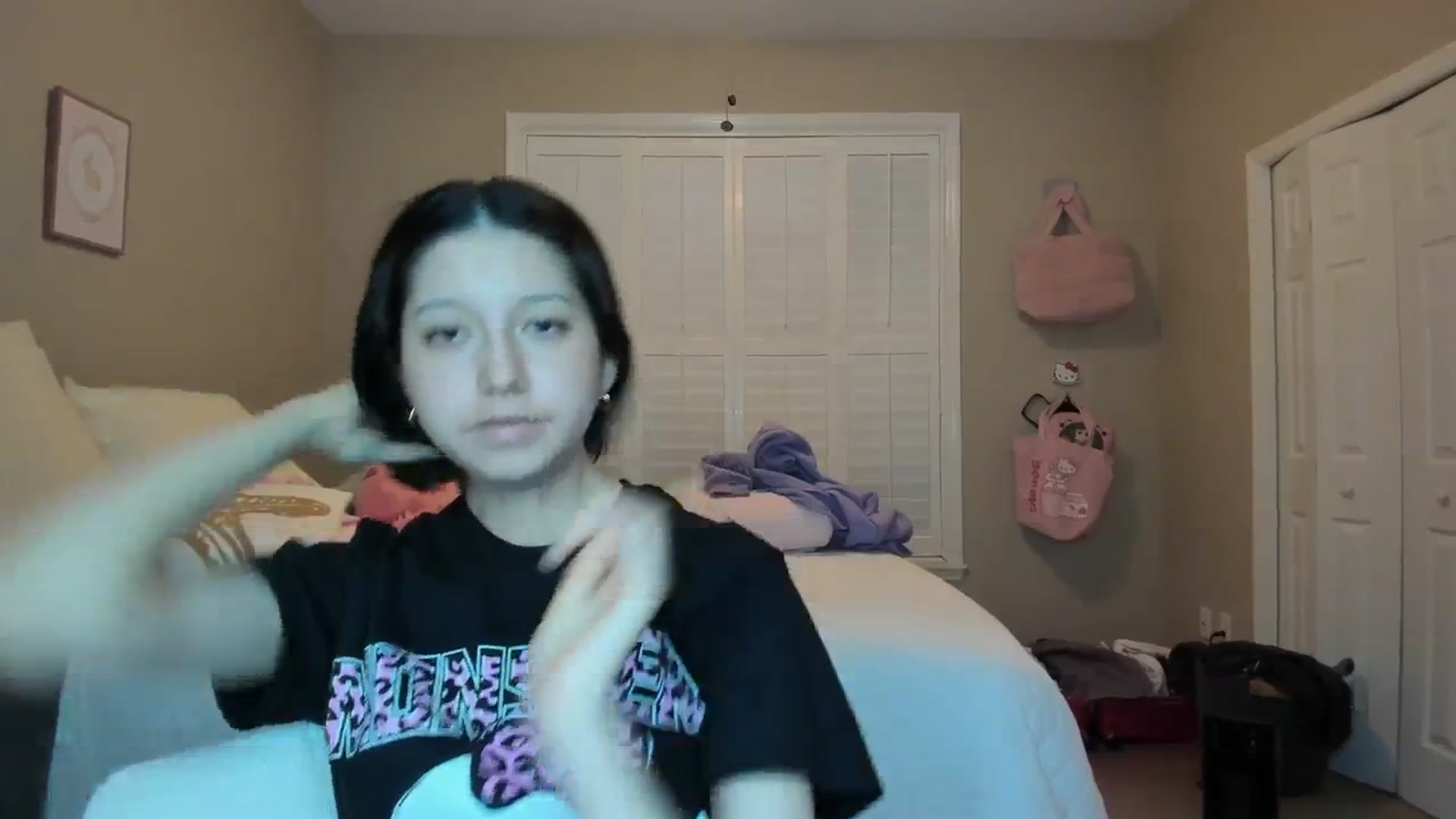 Gallery image thumbnail from Cherrycute666's myfreecams stream on, 01/11/2026, 06:55 image 16 of 20