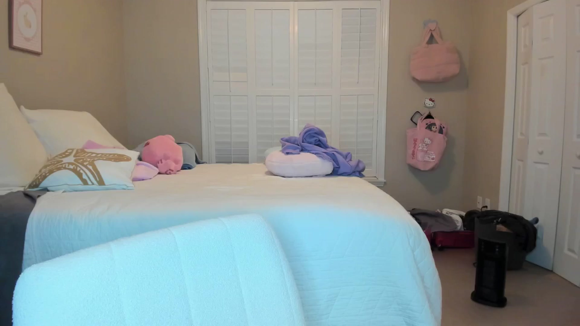 Gallery image thumbnail from Cherrycute666's myfreecams stream on, 01/11/2026, 06:55 image 20 of 20