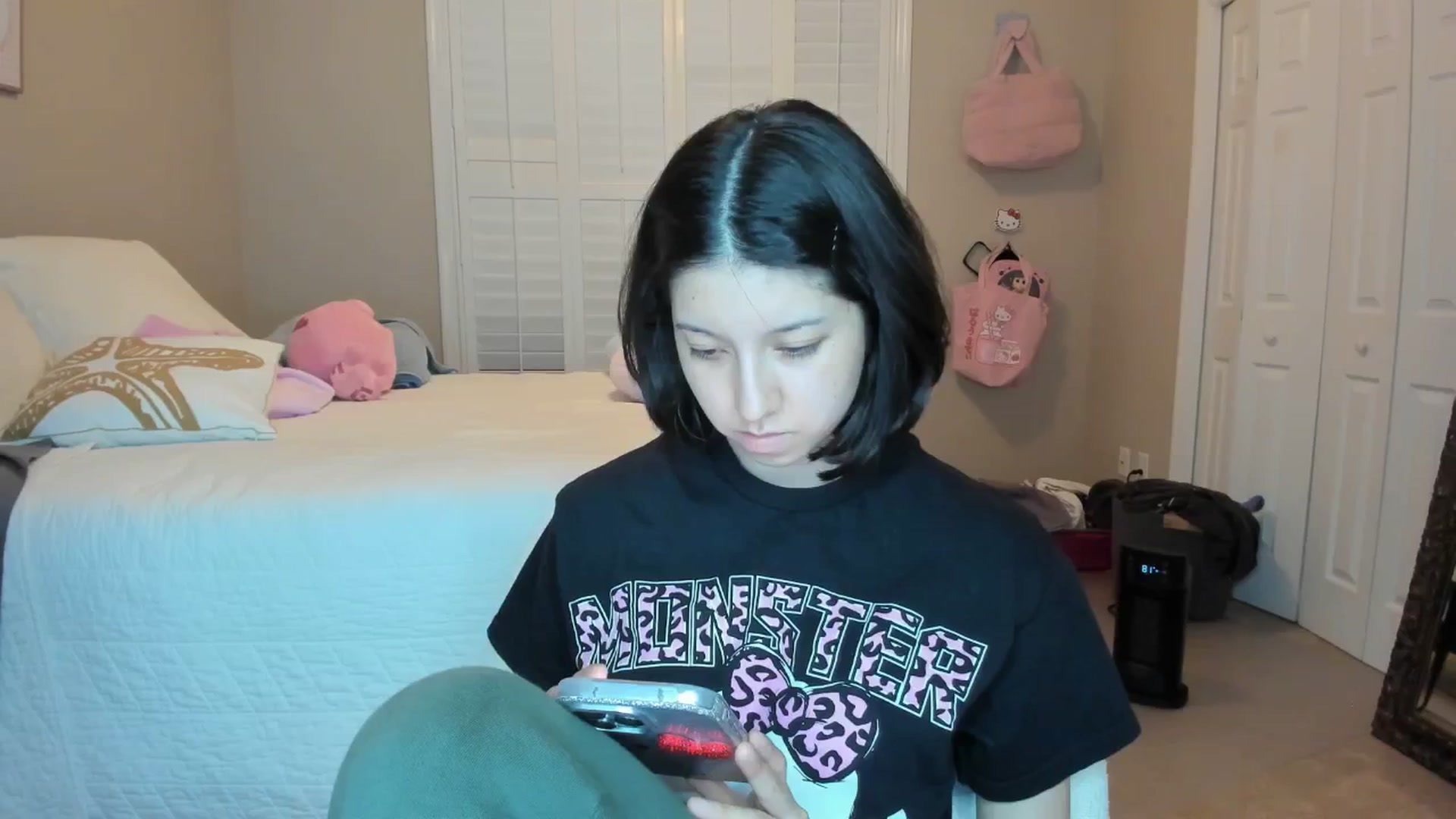 Gallery image thumbnail from Cherrycute666's myfreecams stream on, 01/11/2026, 06:55 image 11 of 20