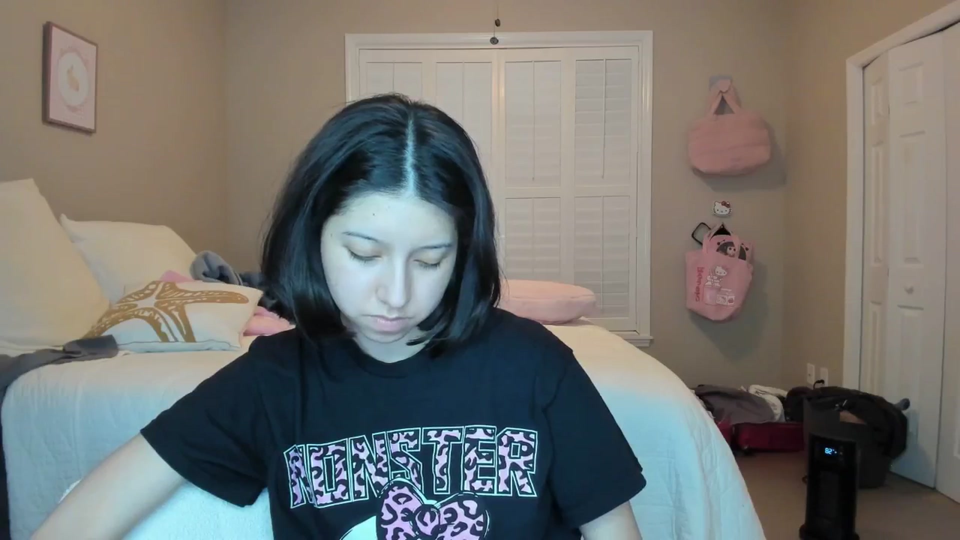 Gallery image thumbnail from Cherrycute666's myfreecams stream on, 01/11/2026, 08:28 image 3 of 20