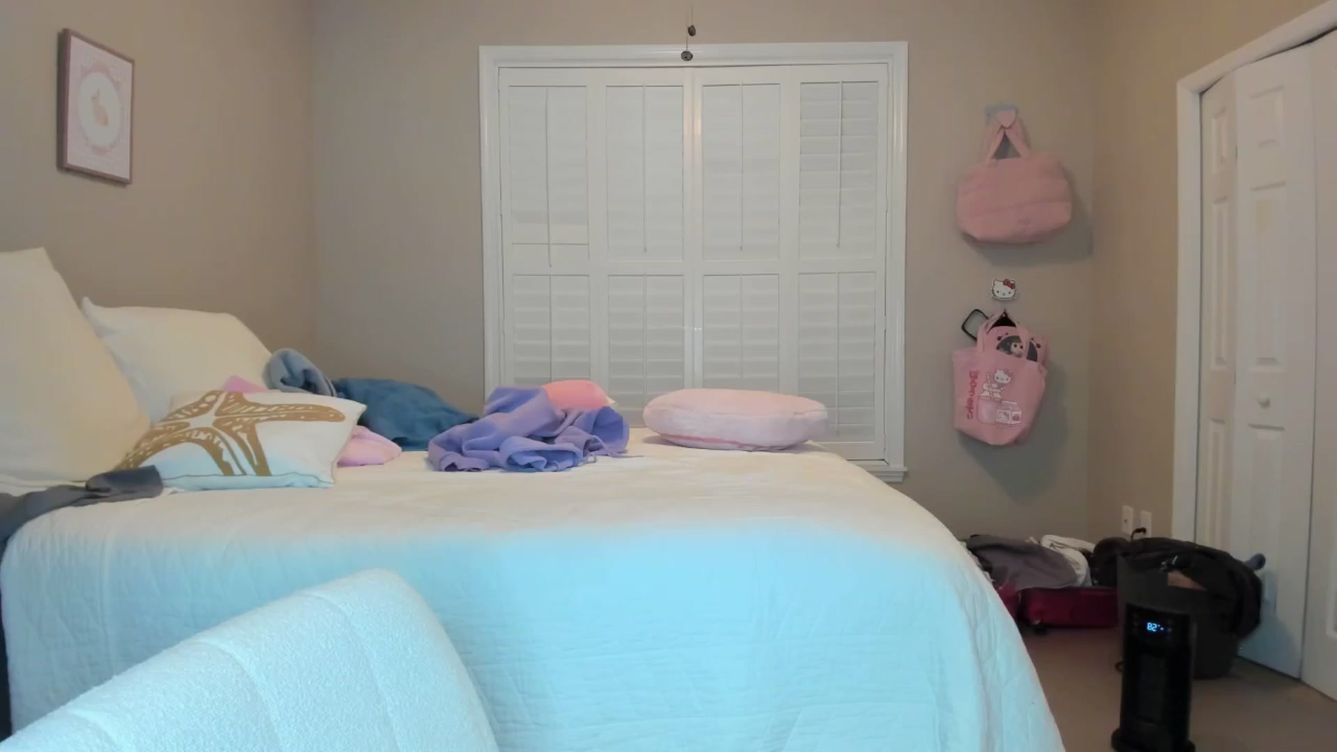 Gallery image thumbnail from Cherrycute666's myfreecams stream on, 01/11/2026, 08:28 image 9 of 20