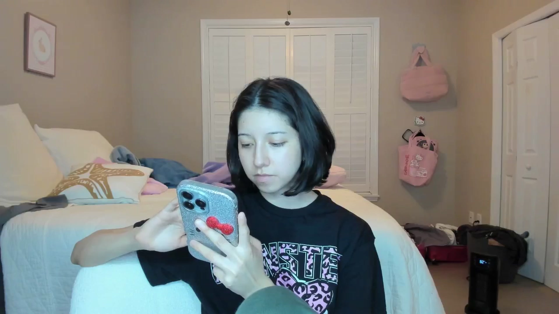Gallery image thumbnail from Cherrycute666's myfreecams stream on, 01/11/2026, 08:28 image 11 of 20