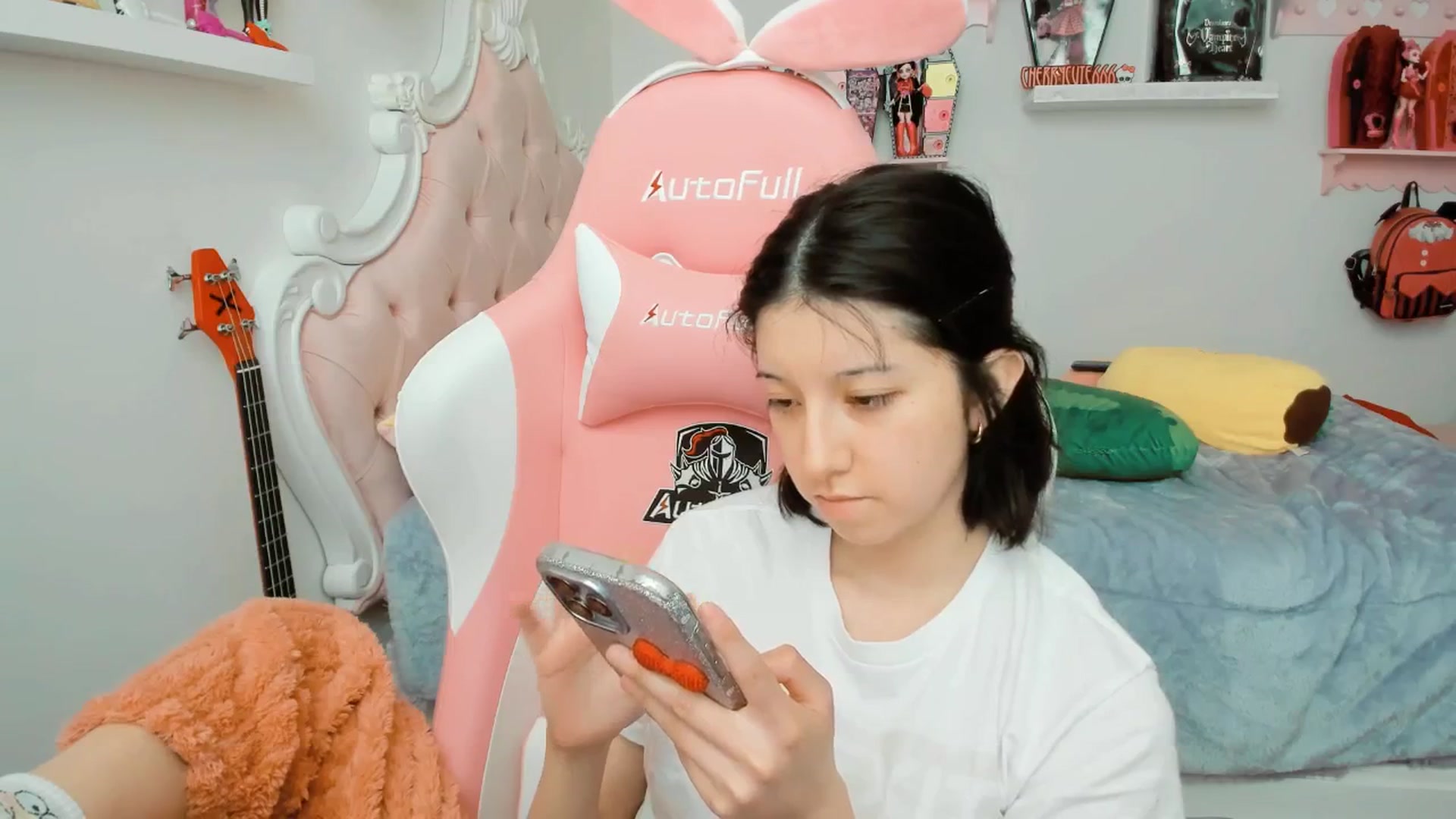 Gallery image thumbnail from Cherrycute666's myfreecams stream on, 01/20/2026, 23:30 image 11 of 20