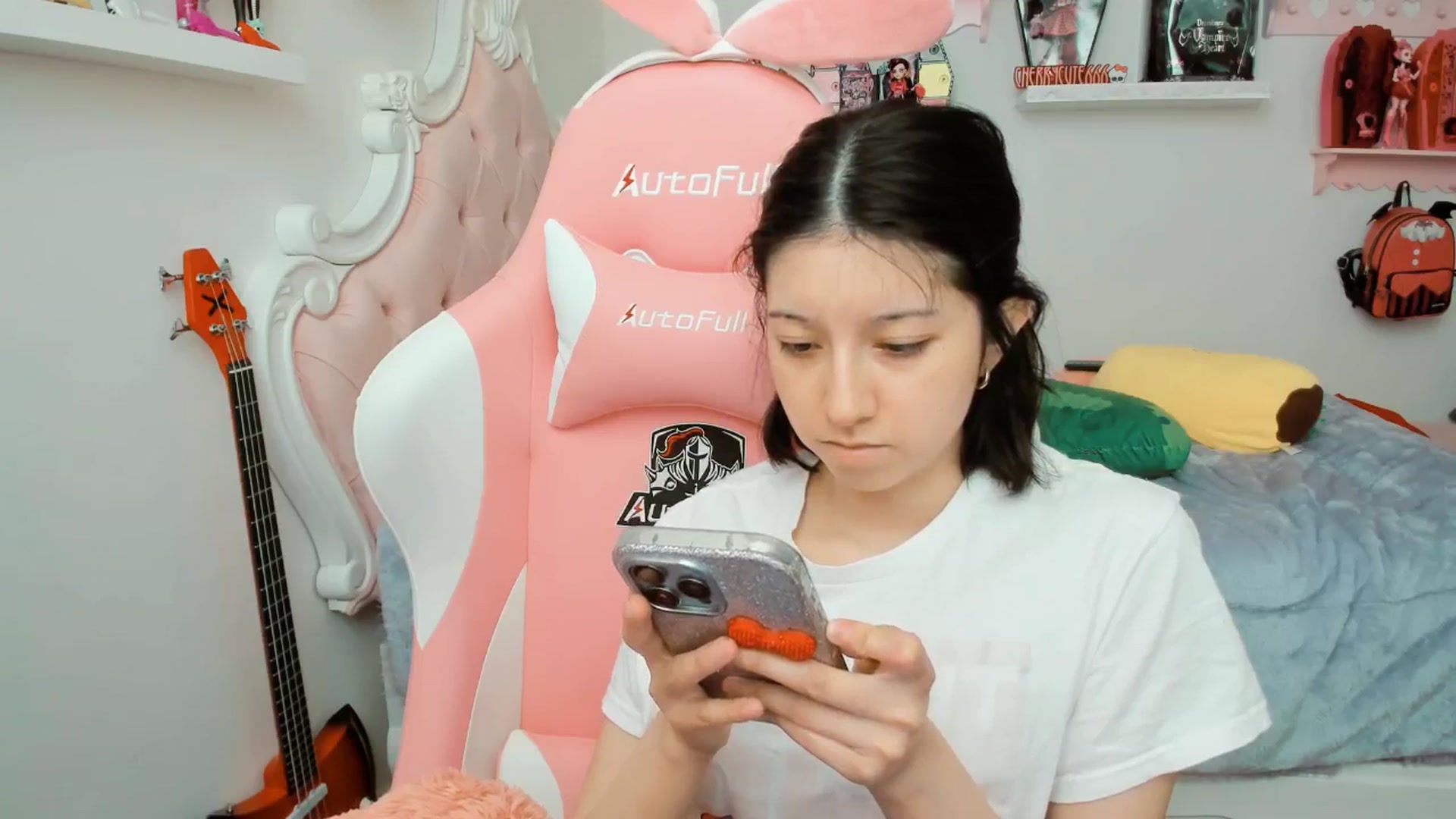 Gallery image thumbnail from Cherrycute666's myfreecams stream on, 01/20/2026, 23:30 image 7 of 20