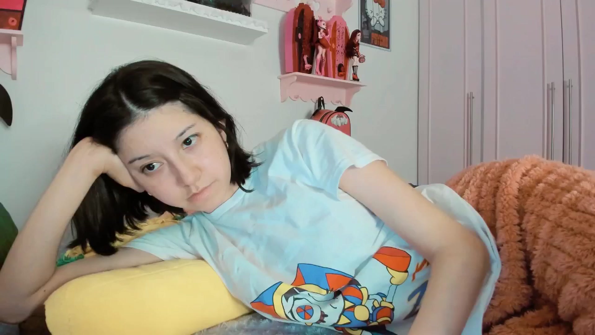 Gallery image thumbnail from Cherrycute666's myfreecams stream on, 01/21/2026, 05:41 image 19 of 20