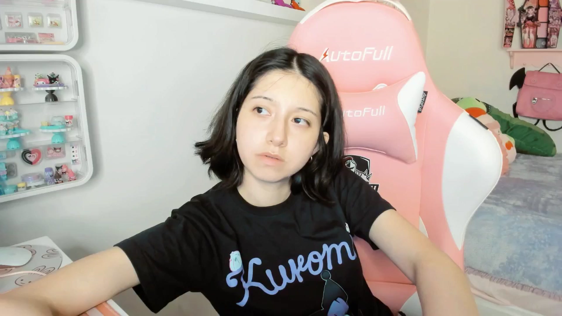 Gallery image thumbnail from Cherrycute666's myfreecams stream on, 01/22/2026, 05:06 image 12 of 20