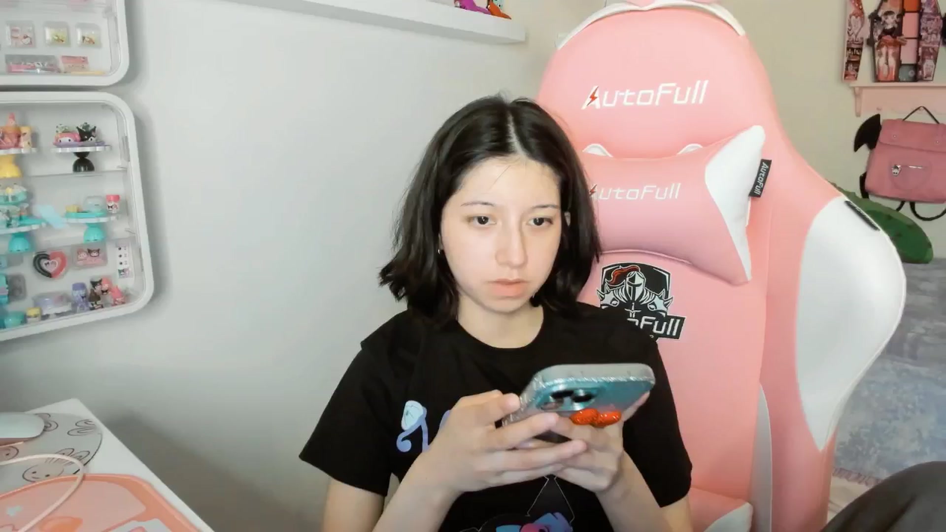 Gallery image thumbnail from Cherrycute666's myfreecams stream on, 01/22/2026, 05:06 image 16 of 20
