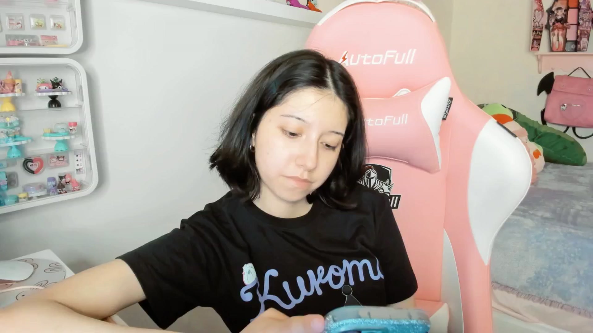 Gallery image thumbnail from Cherrycute666's myfreecams stream on, 01/22/2026, 05:06 image 11 of 20