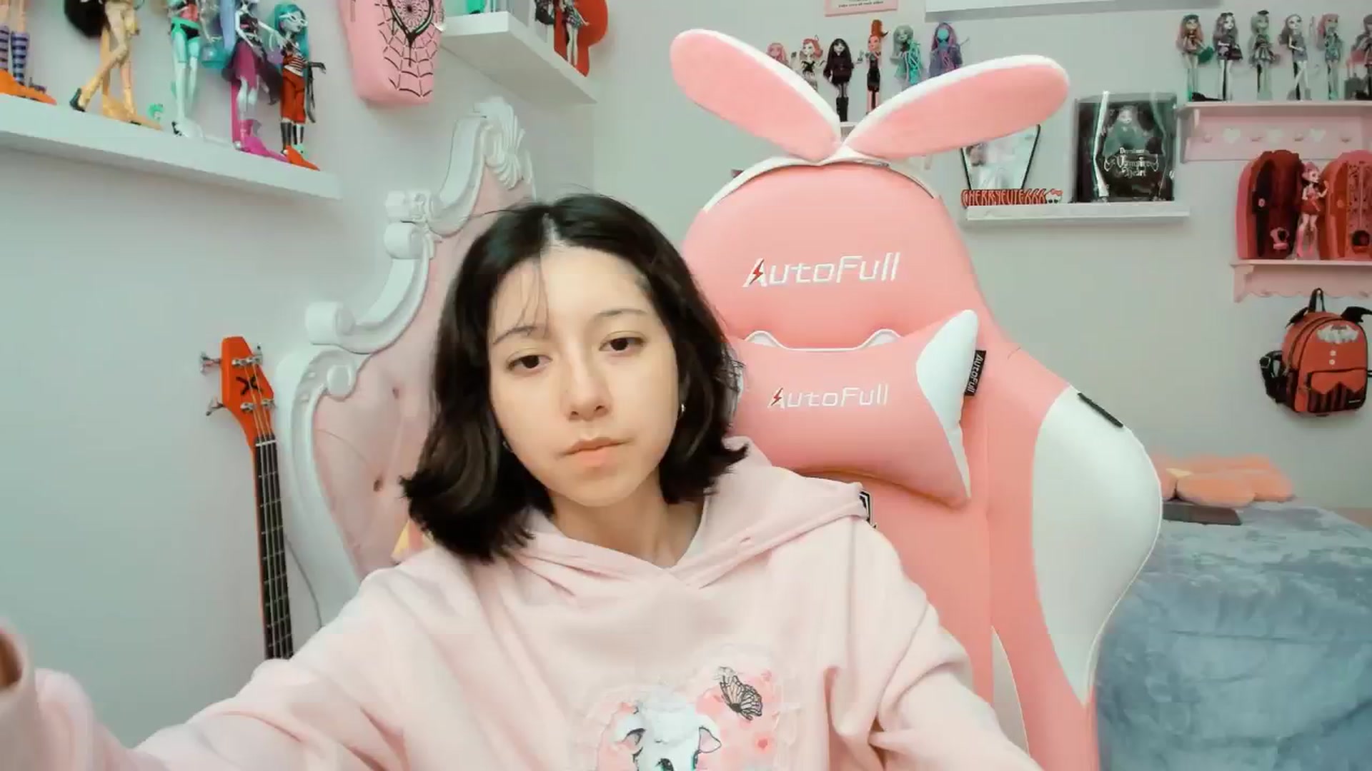 Gallery image thumbnail from Cherrycute666's myfreecams stream on, 01/22/2026, 19:29 image 4 of 20