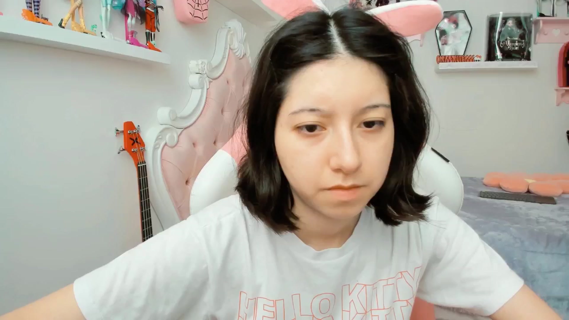 Gallery image thumbnail from Cherrycute666's myfreecams stream on, 01/22/2026, 19:29 image 14 of 20
