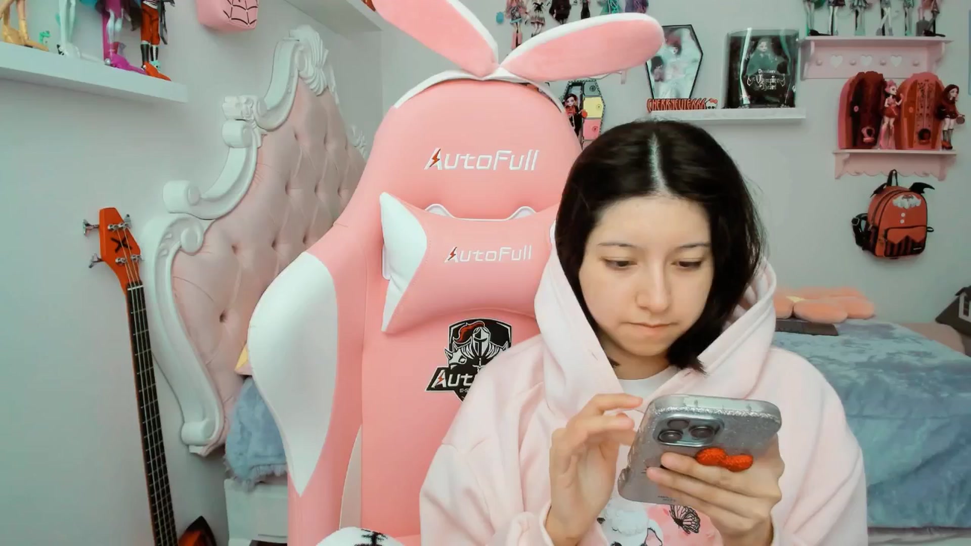 Gallery image thumbnail from Cherrycute666's myfreecams stream on, 01/22/2026, 19:29 image 19 of 20