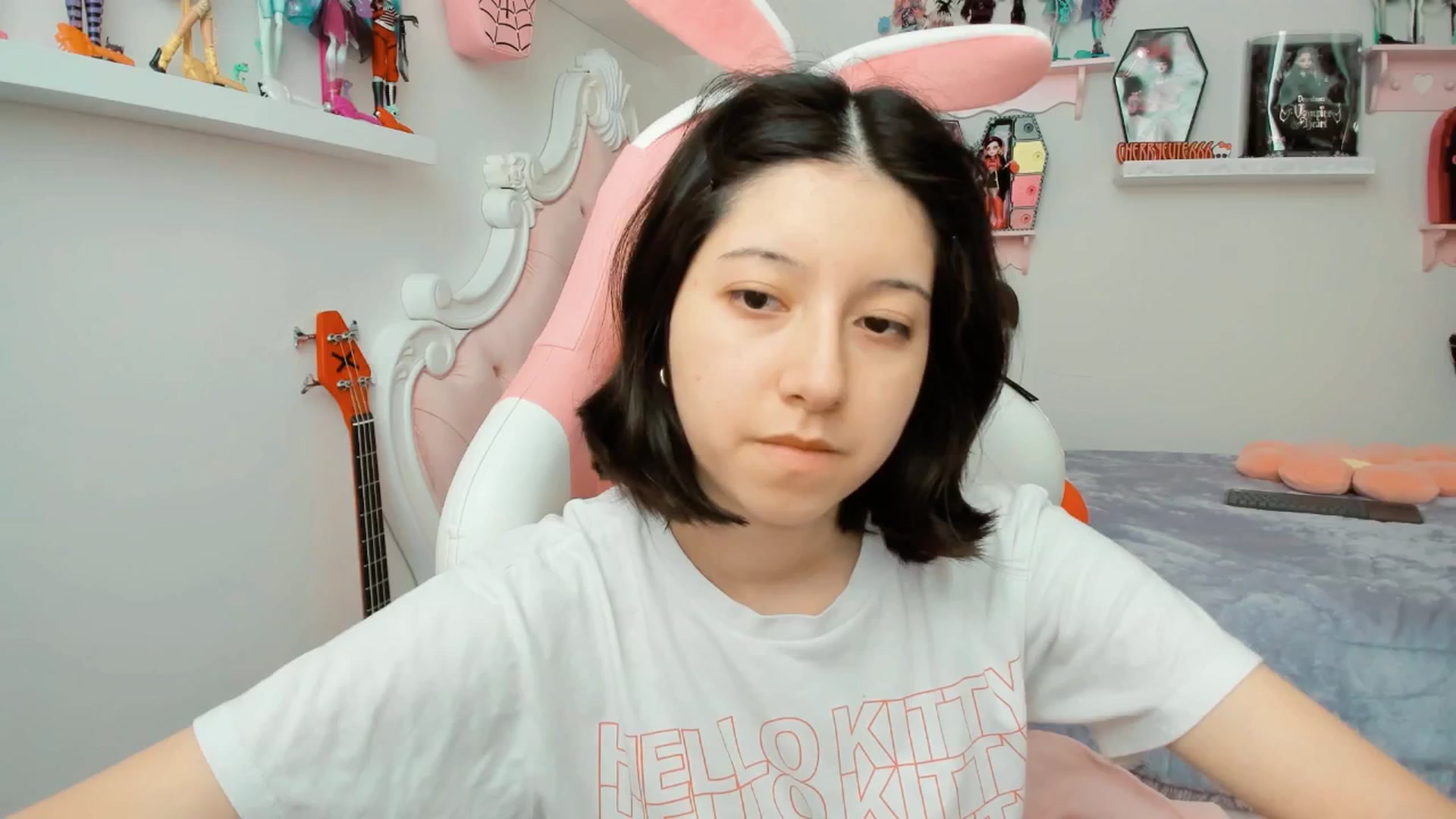 Gallery image thumbnail from Cherrycute666's myfreecams stream on, 01/22/2026, 19:29 image 9 of 20