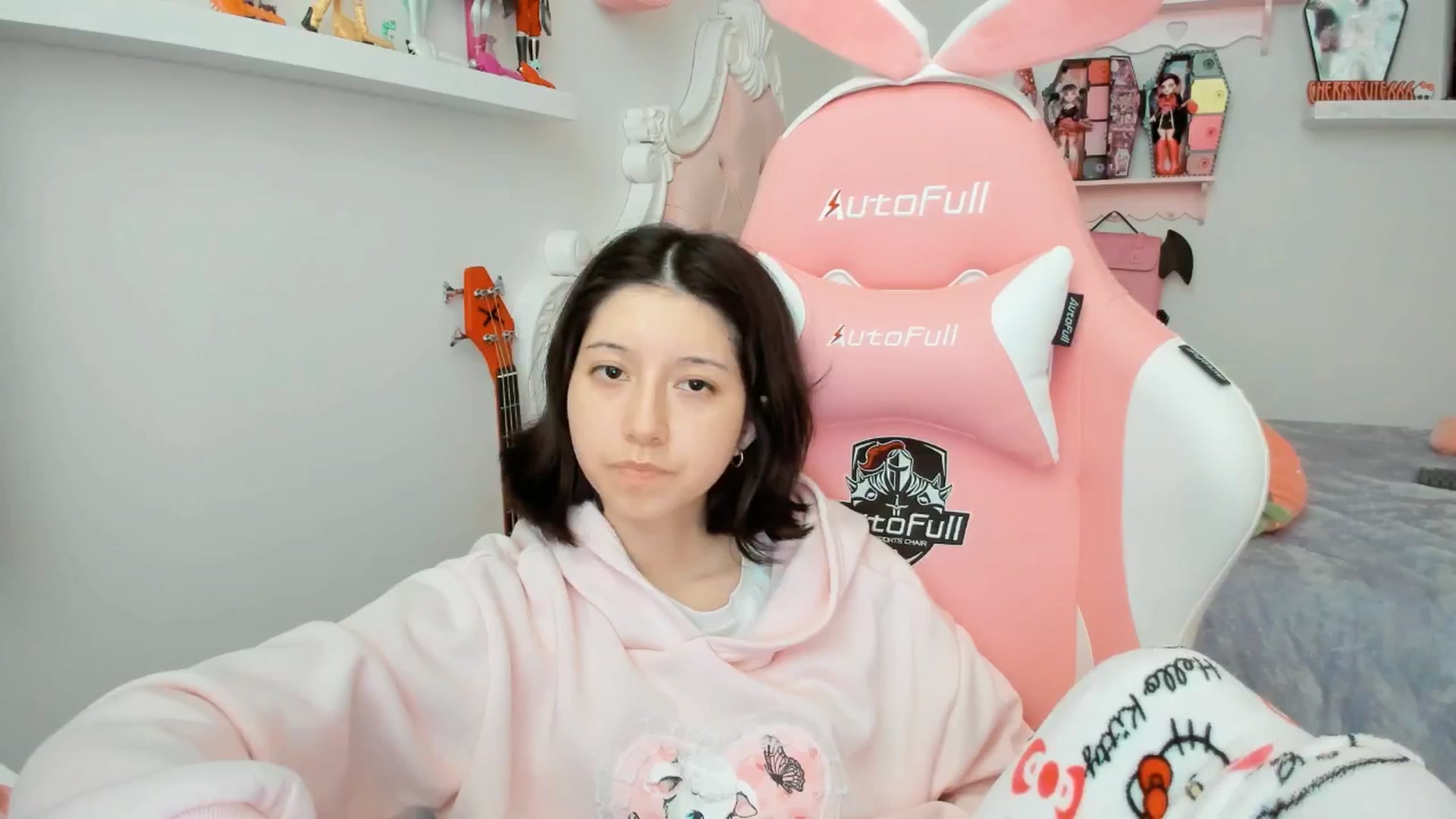 Gallery image thumbnail from Cherrycute666's myfreecams stream on, 01/23/2026, 24:25 image 7 of 20