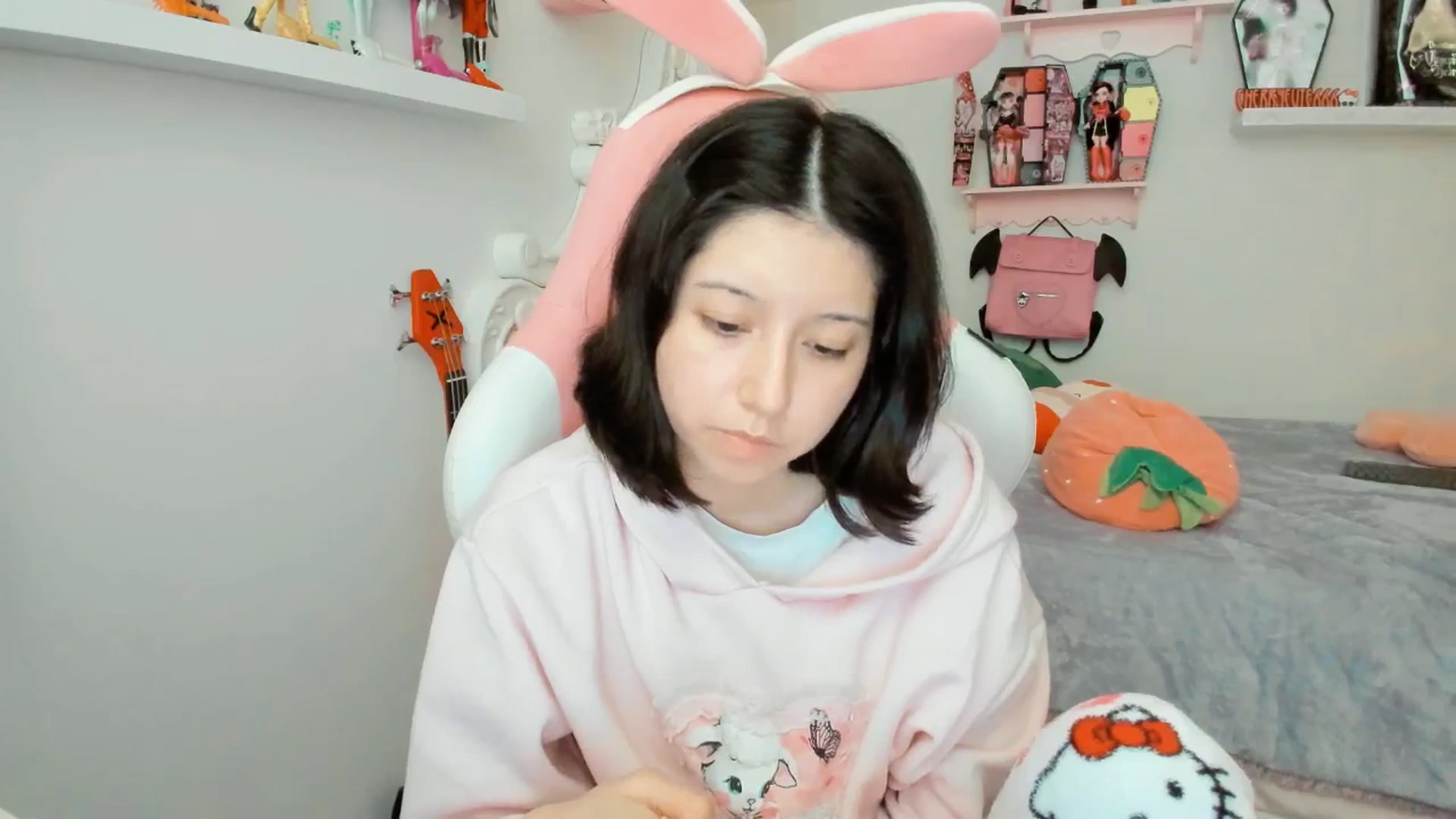 Gallery image thumbnail from Cherrycute666's myfreecams stream on, 01/23/2026, 24:25 image 13 of 20