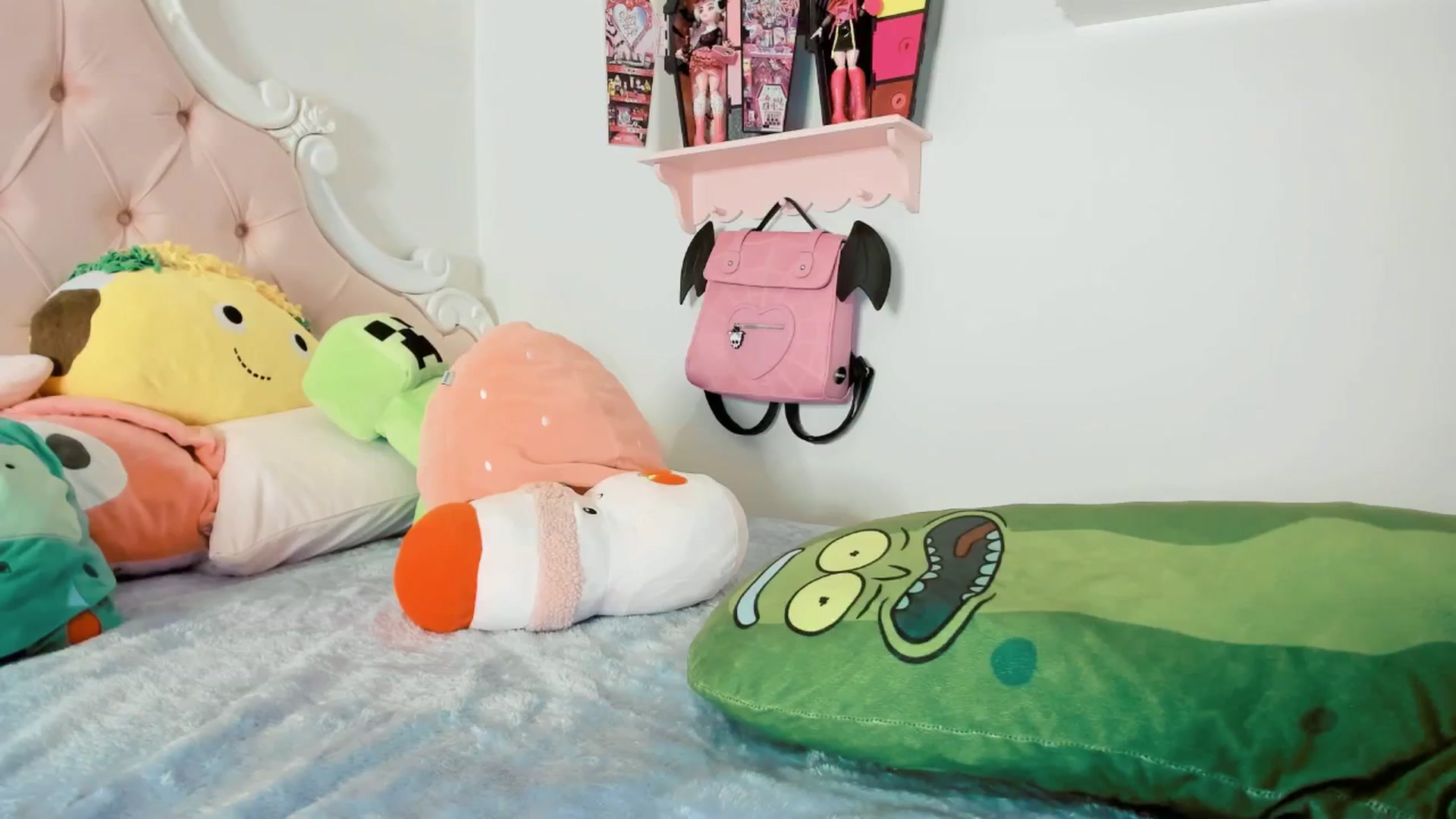 Gallery image thumbnail from Cherrycute666's myfreecams stream on, 01/23/2026, 03:06 image 17 of 20
