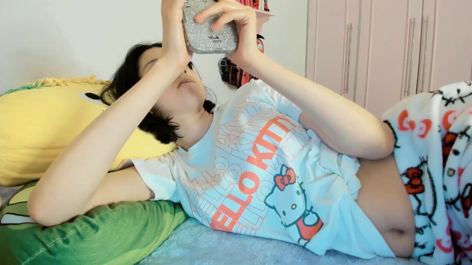 Gallery image thumbnail from Cherrycute666's myfreecams stream on, 01/23/2026, 07:42 image 10 of 20
