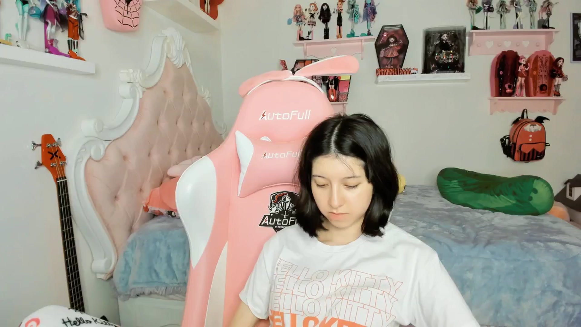 Gallery image thumbnail from Cherrycute666's myfreecams stream on, 01/23/2026, 08:21 image 20 of 20