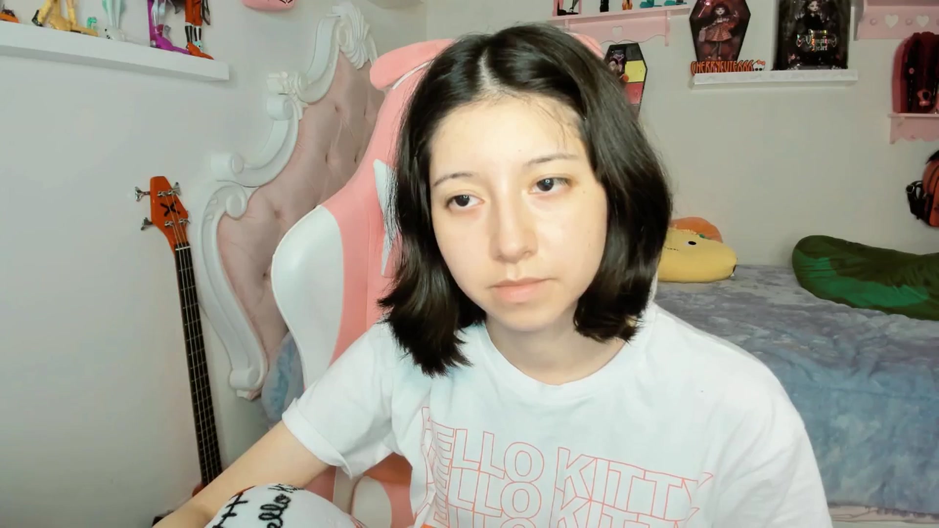 Gallery image thumbnail from Cherrycute666's myfreecams stream on, 01/23/2026, 08:21 image 11 of 20