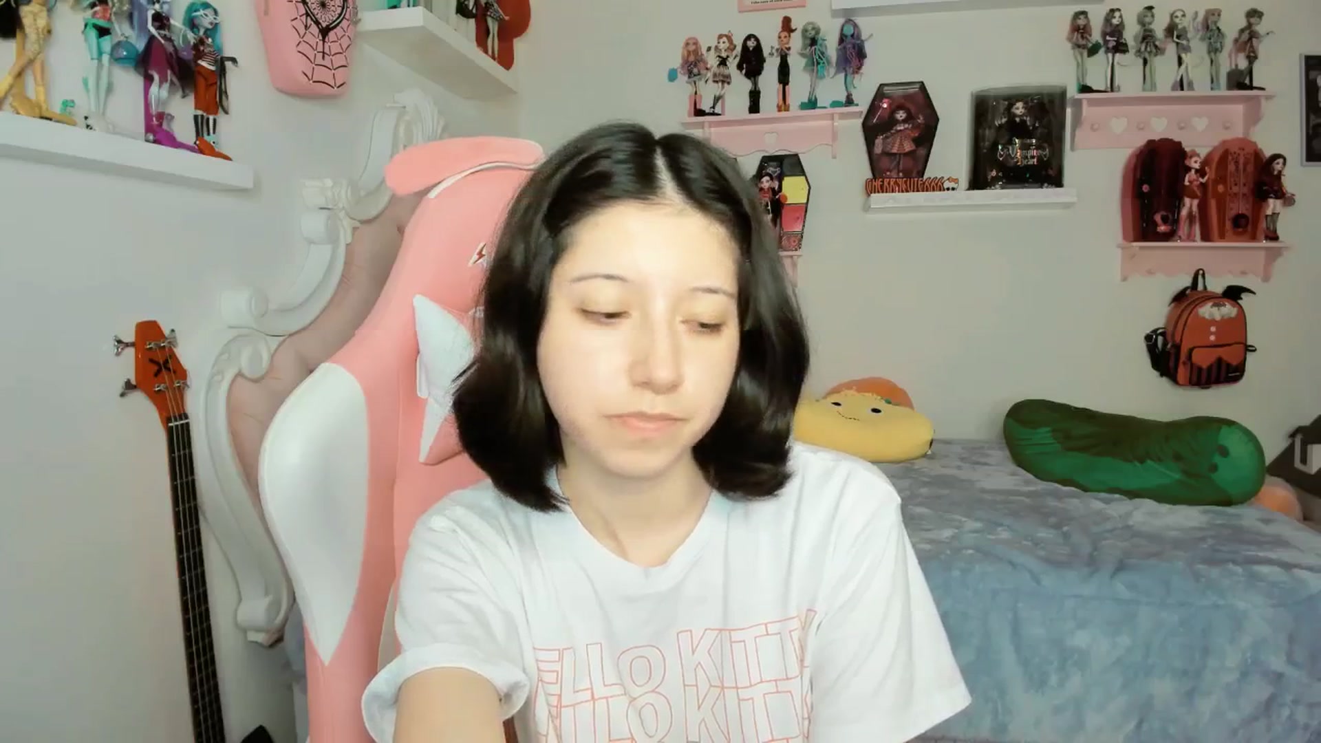 Gallery image thumbnail from Cherrycute666's myfreecams stream on, 01/23/2026, 08:21 image 7 of 20