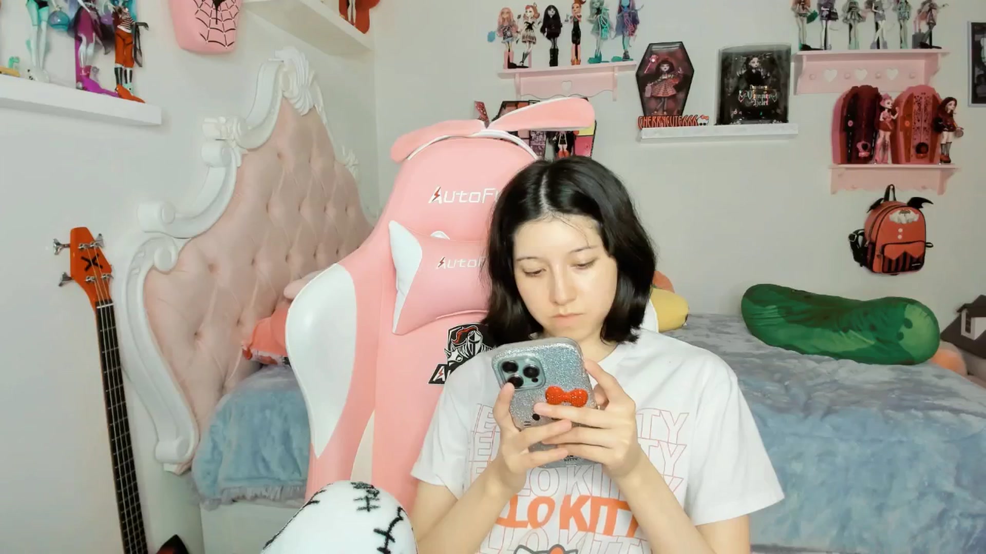 Gallery image thumbnail from Cherrycute666's myfreecams stream on, 01/23/2026, 08:21 image 14 of 20