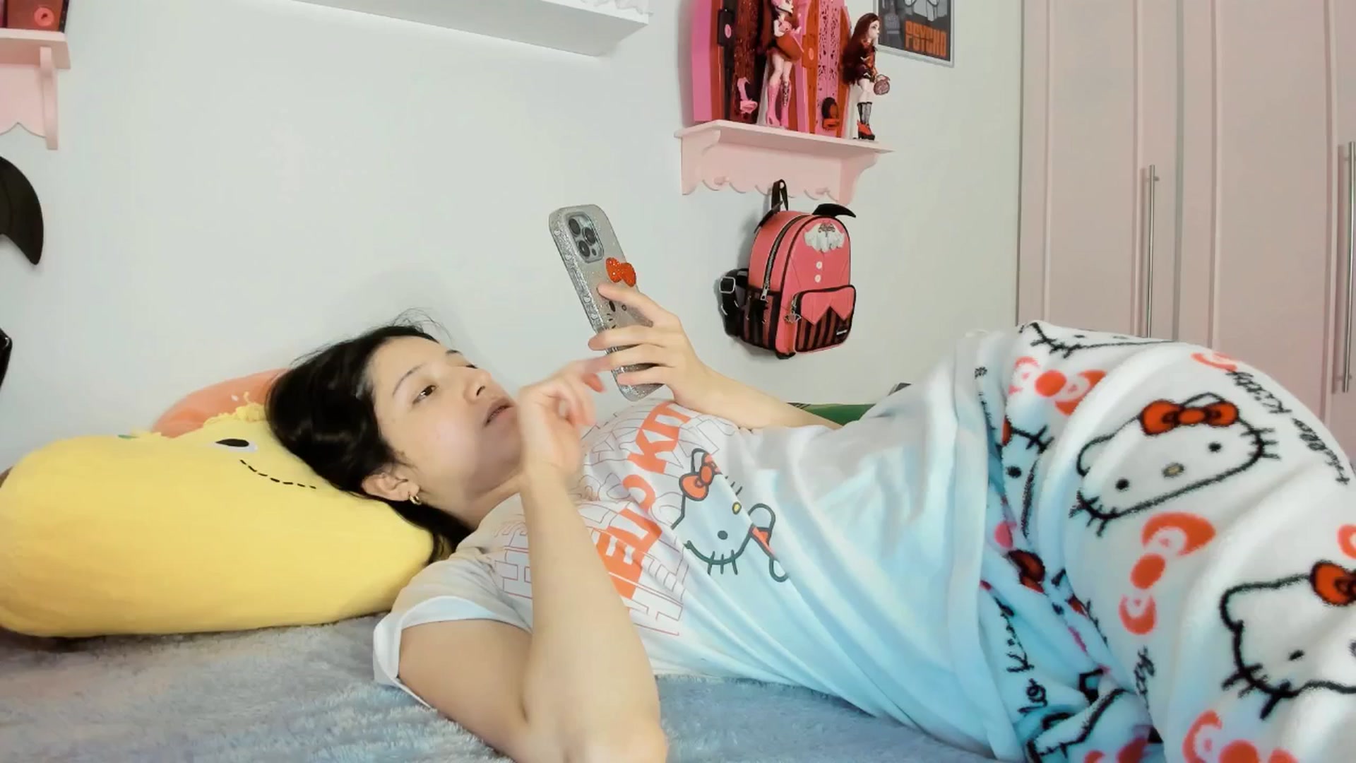 Gallery image thumbnail from Cherrycute666's myfreecams stream on, 01/23/2026, 08:21 image 1 of 20