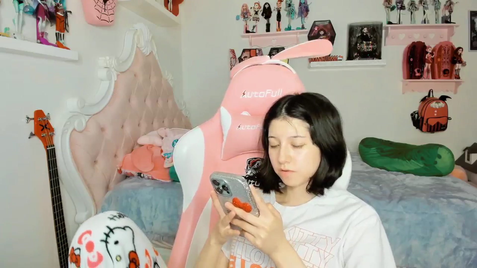 Gallery image thumbnail from Cherrycute666's myfreecams stream on, 01/23/2026, 08:21 image 19 of 20