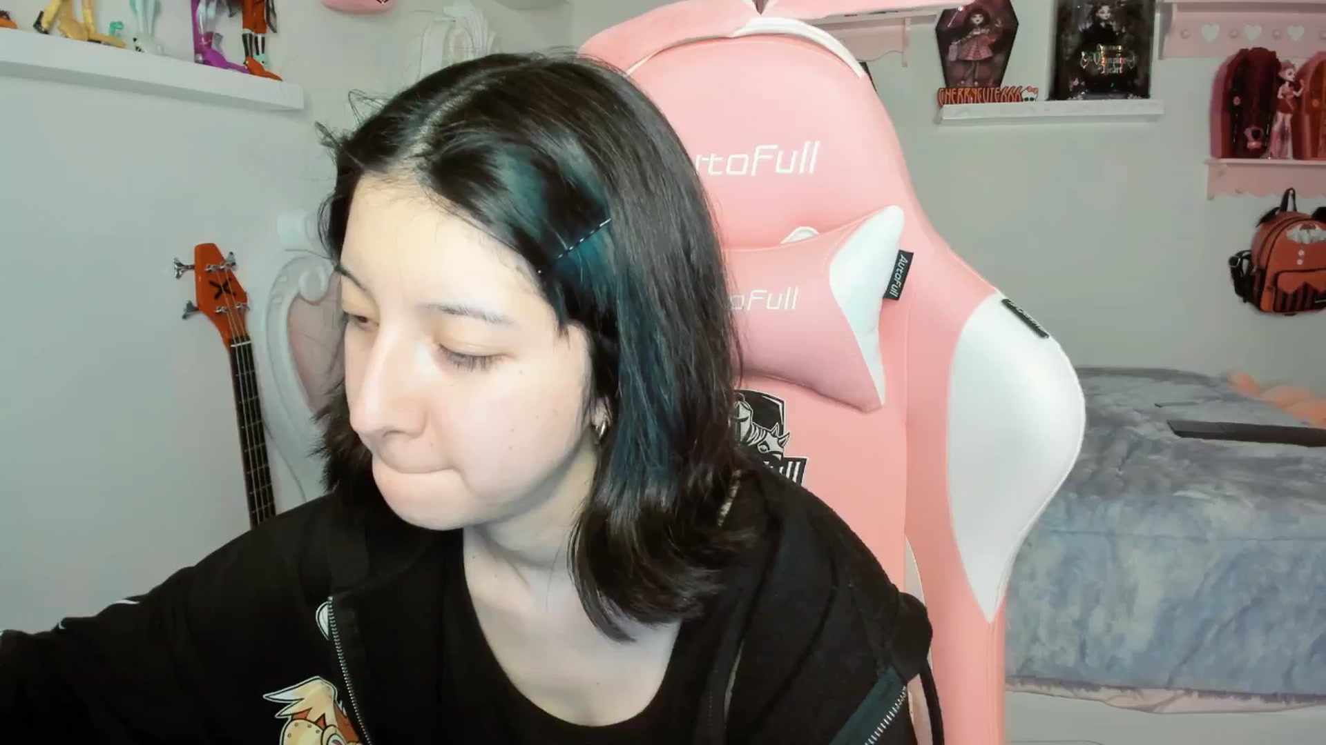 Gallery image thumbnail from Cherrycute666's myfreecams stream on, 01/24/2026, 02:49 image 9 of 20