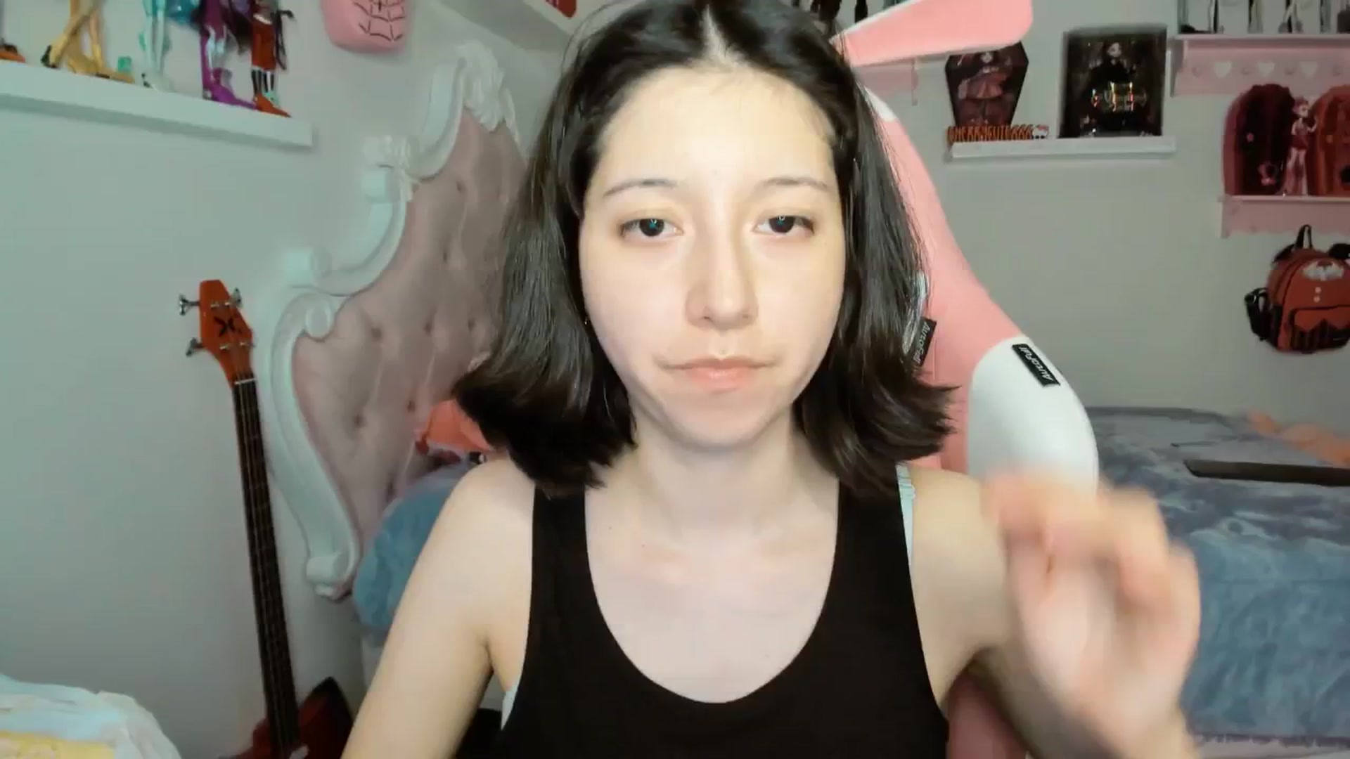 Gallery image thumbnail from Cherrycute666's myfreecams stream on, 01/24/2026, 02:49 image 3 of 20