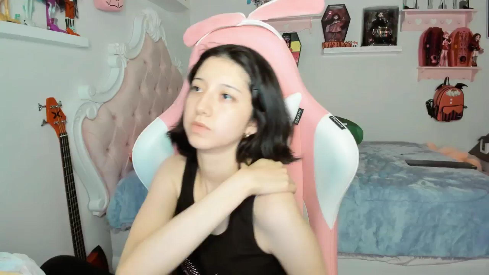 Gallery image thumbnail from Cherrycute666's myfreecams stream on, 01/24/2026, 02:49 image 1 of 20
