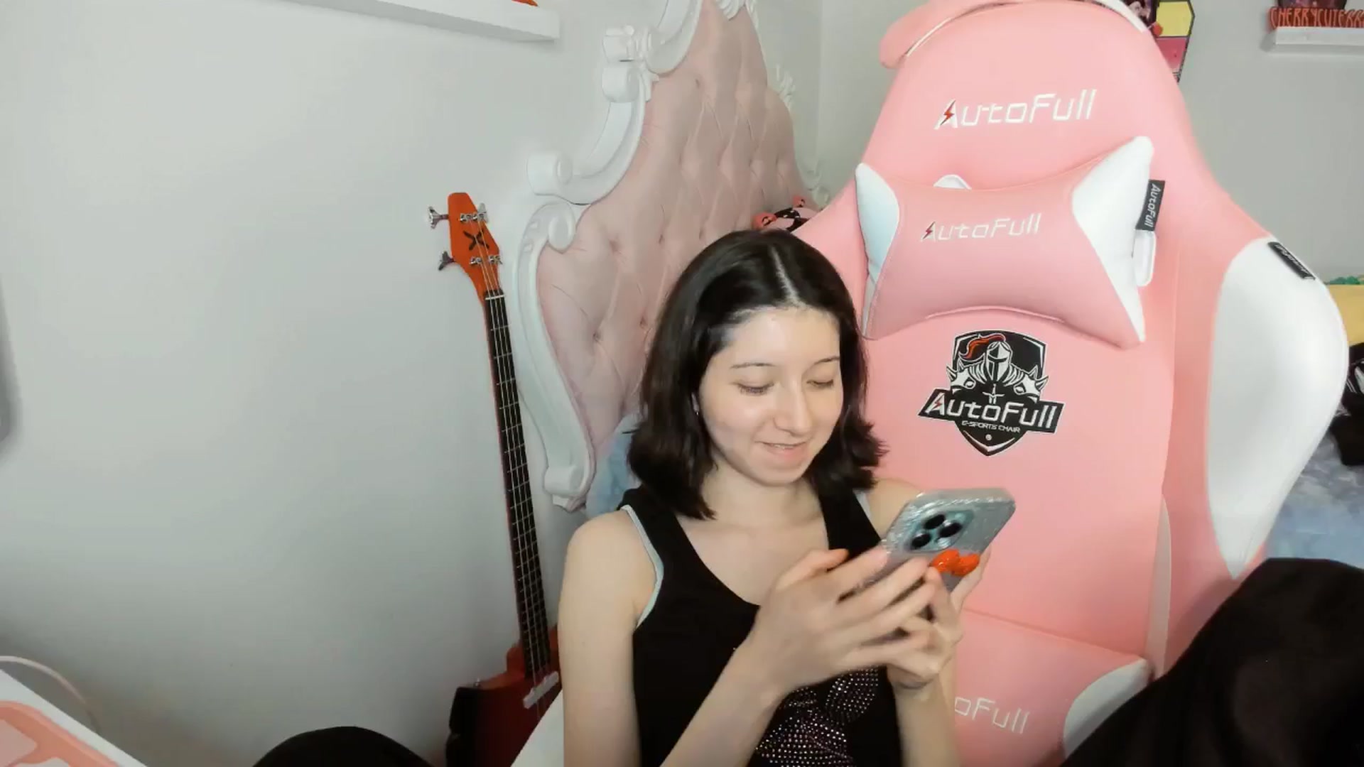 Gallery image thumbnail from Cherrycute666's myfreecams stream on, 01/24/2026, 07:11 image 9 of 20