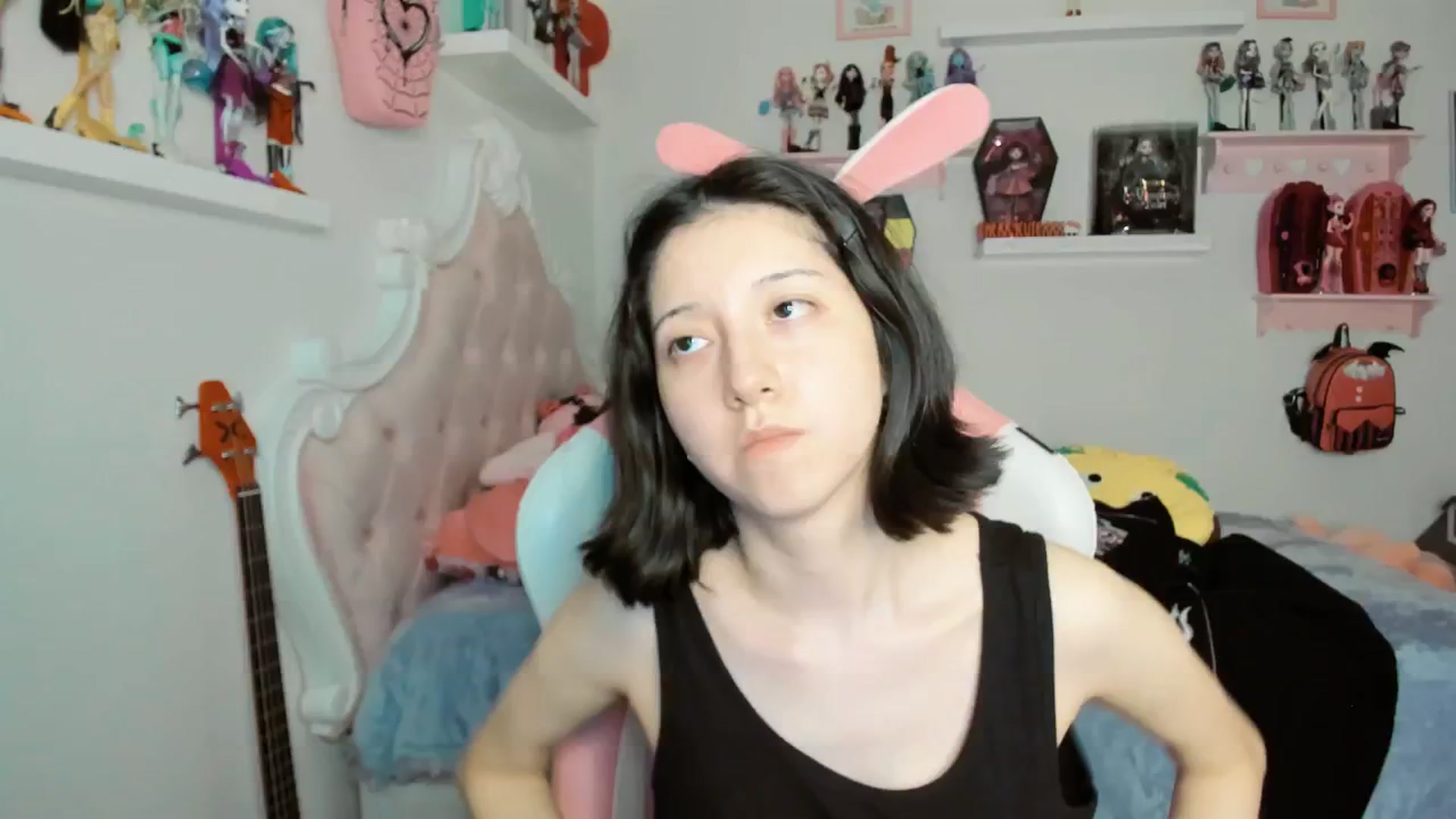 Gallery image thumbnail from Cherrycute666's myfreecams stream on, 01/24/2026, 07:11 image 15 of 20